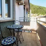 Apartment Turchese - By Myhomeincomo *